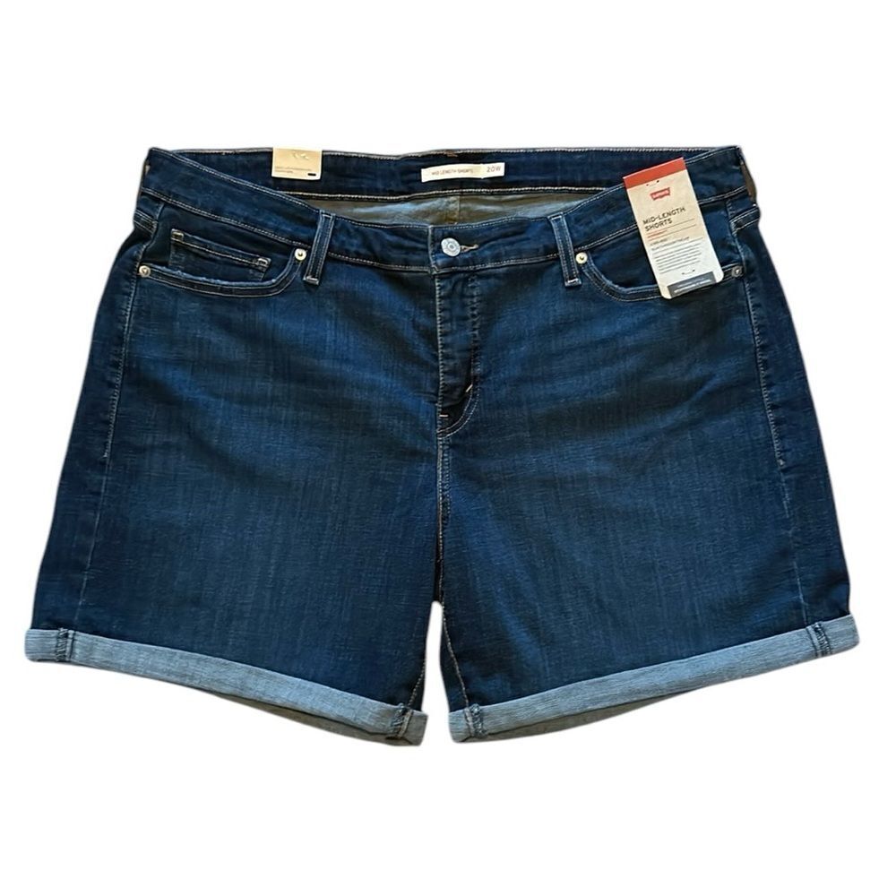 NEW Levi’s Mid Length Jean Shorts